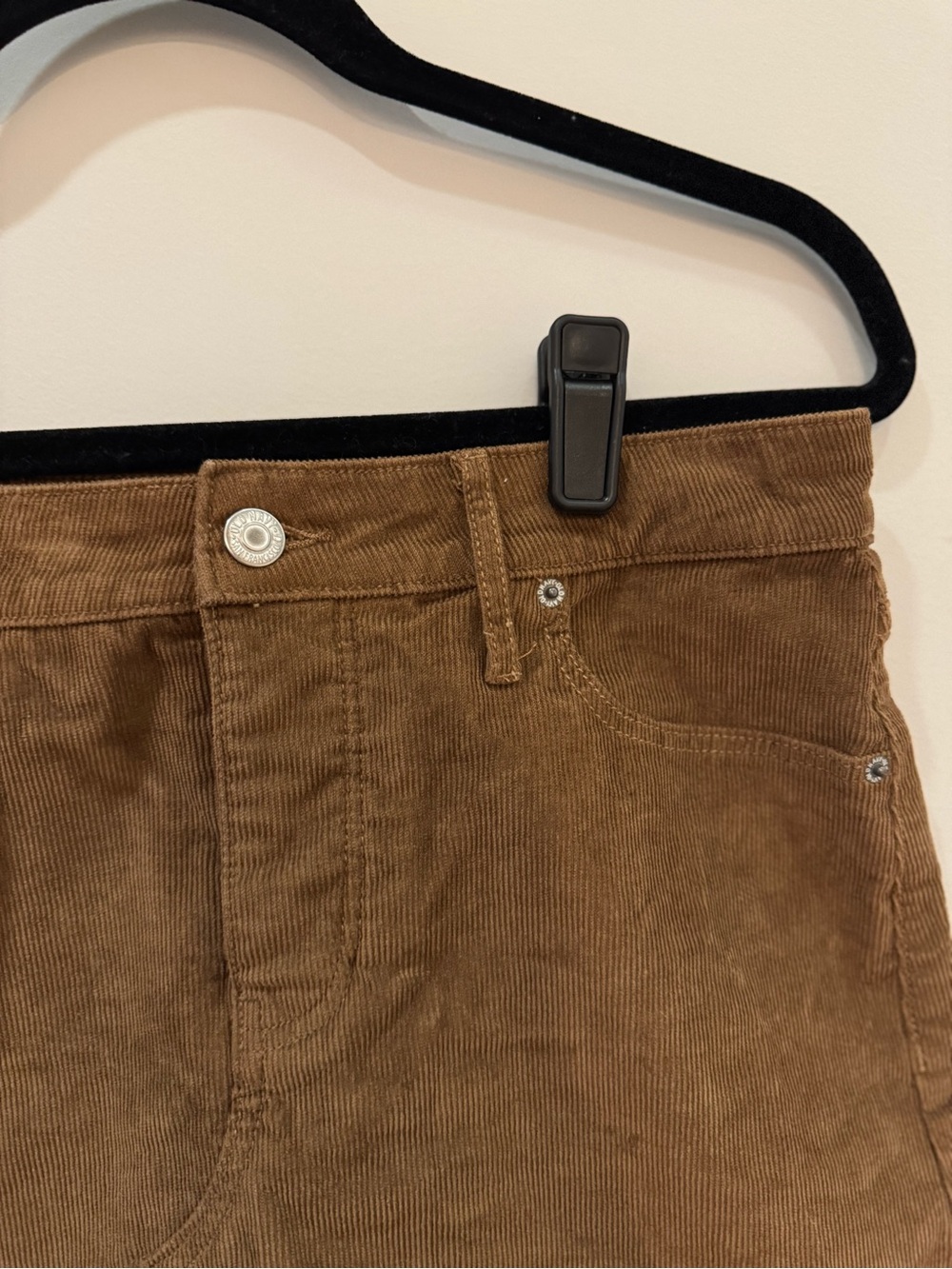 Old Navy Corduroy Mini Skirt - Picture 4 of 8